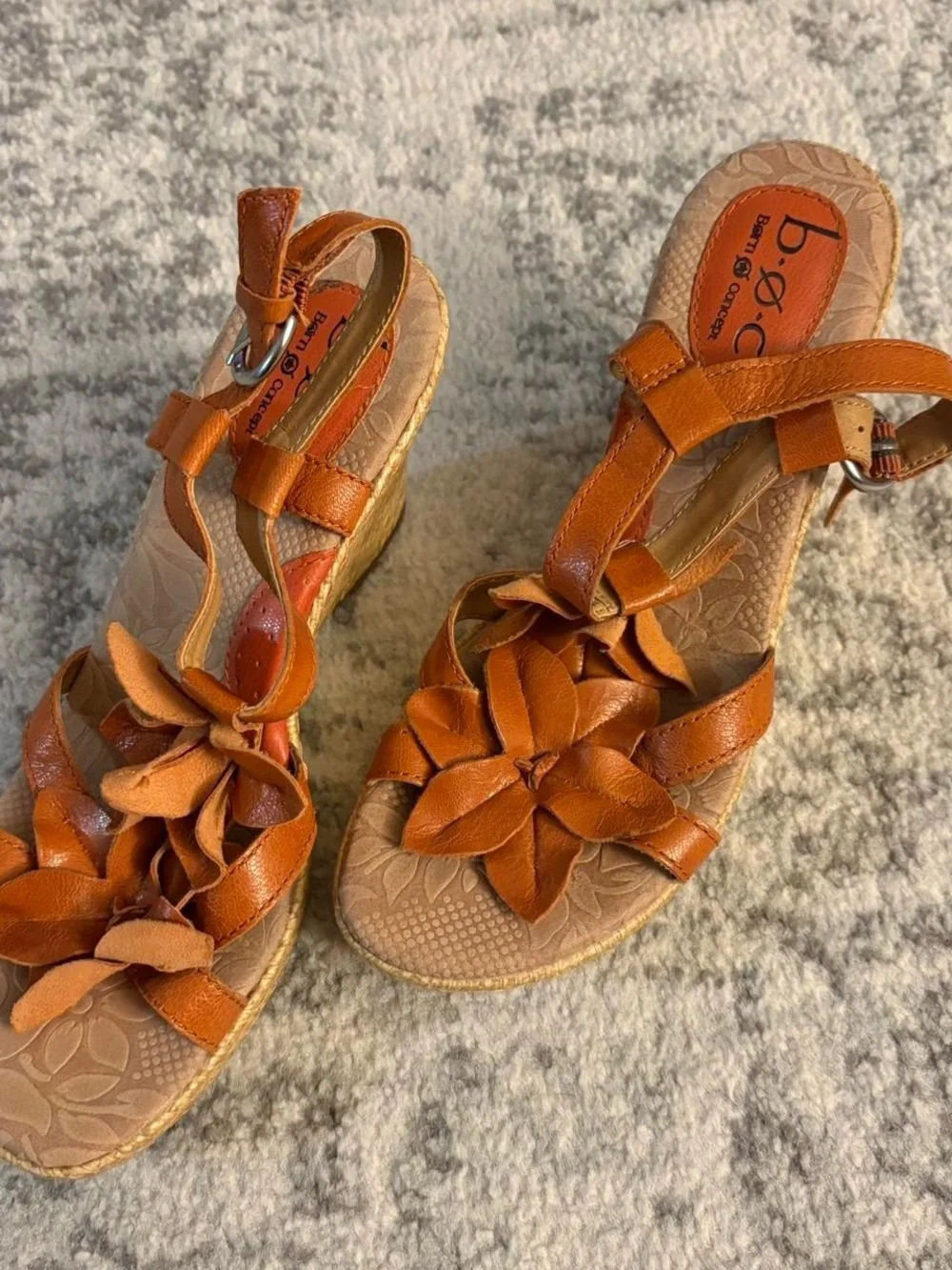 Women’s Size 8 BOC Floral Tan & Burnt Orange Wedges